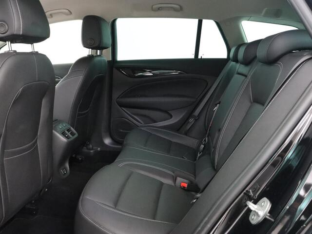 Opel INSIGNIA 1.5 CDTI Elegance | Stoelventilatie | Leder | Massage | Carplay | Matrix LED | Camera | Keyless | Memory | Stoel & stuurverwarming | Navigatie