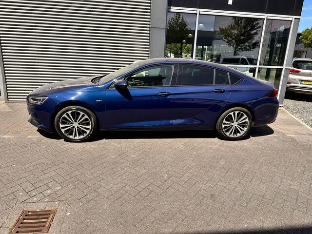 Opel INSIGNIA Grand Sport 1.5 Turbo Exclusive Black Edition/Navi /360/Leder