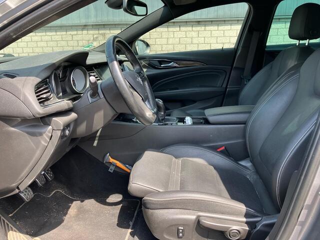 Opel INSIGNIA Sports Tourer 1.5T 165 BUSINESS EXECUTIVE OPC-LINE FULL OPT.