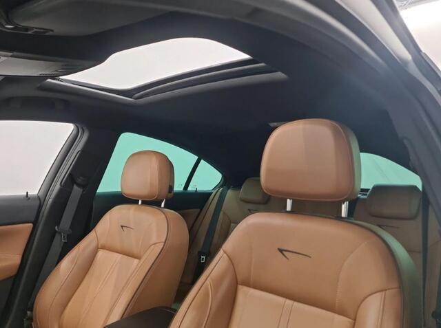 Opel INSIGNIA 1.6 T 170PK Automaat Business Executive 5Drs./ Schuifdak / Leder / Pdc+Camera / Stuur-stoelverwarming / Keyless /