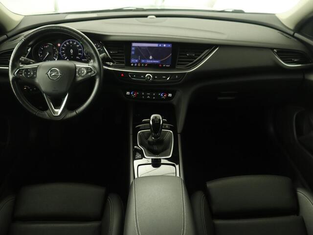 Opel INSIGNIA 1.5 CDTI Ultimate | Leder | Trekhaak | Stoelverwarming | Matrix LED | Camera | Stuurverwarming | Carplay | Navigatie