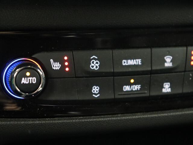 Opel INSIGNIA 2.0 Turbo Elegance | Stoelverwarming | Carplay | Matrix LED | Navigatie | Stuurverwarming | Half leder | Parkeerhulp | Climate control | Cruise control