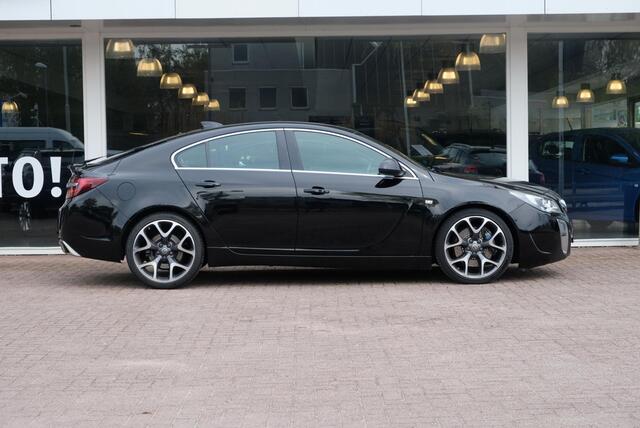 Opel INSIGNIA 2.8 T 325pk 4x4 Aut. OPC | Navi | Climate | Leder | 20" velgen | Bose | 2e eigenaar