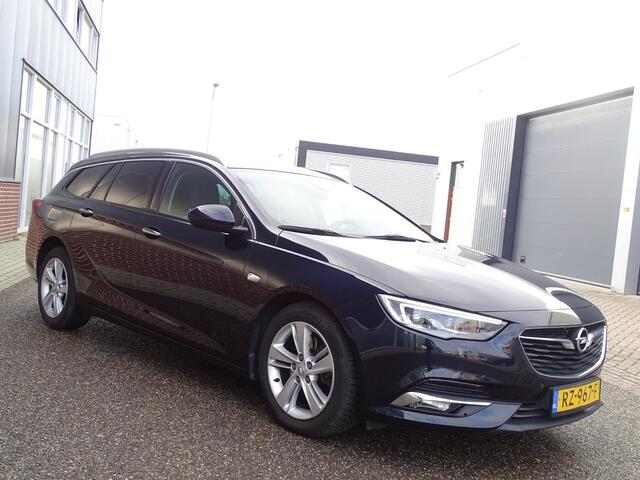 Opel INSIGNIA Sports Tourer 1.5 Turbo EcoTec Innovation DODEHOEK DETECTIE | NAVIAGTIE | RIJSTROOK HERKENING | ACHTERUIT RIJ CAMREA | PARKEER SENSOREN | KEYLESS GO/ENTRY | APPLE CARPLAY / ANDROID | CRUISE CONTROL | AIRCO\ECC | LED|