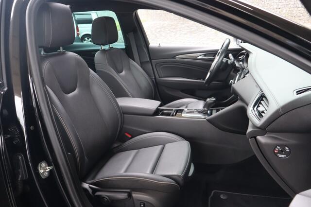 Opel INSIGNIA Sports Tourer 1.5 T | Geen import | OPC | Schuifdak | Trekhaak