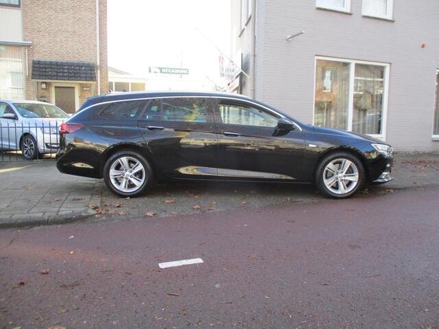 Opel INSIGNIA Sports Tourer 1.5 Turbo Innovation / AUTOMAAT / AIRCO / NAVI / NW-STAAT / 160dkm