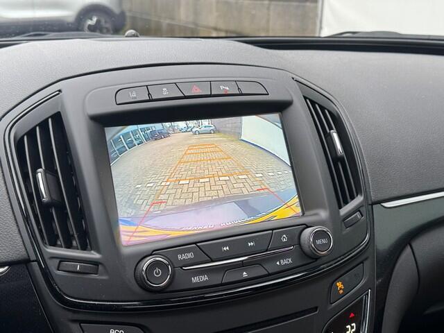 Opel INSIGNIA Sports Tourer 1.6 Turbo Business Executive Exclusive met Leer, Navi/Camera, Schuifdak, Winterpakket