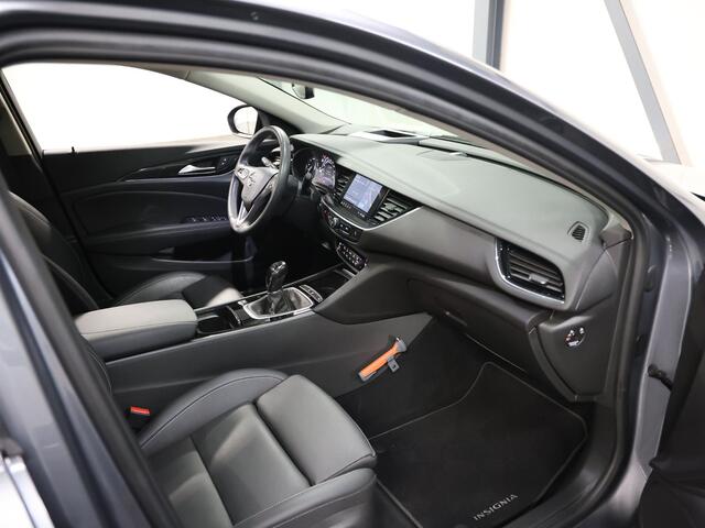 Opel INSIGNIA 174PK CDTI Elegance | 1ste eigenaar | Camera | Winterpakket | Trekhaak | Verwarmde achterbank | Head-Up Display | AppleCarplay/Android Auto | 18"LMV | FULL LED | Dodehoek Detectie | Adaptive Cruise Control | Parkeersensoren | Privacy Glass | Isofix |