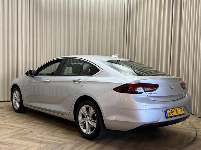 Opel INSIGNIA Grand Sport 1.5 Turbo Org.NL! / Carplay / 1/2 Leder / Keyless / Navigatie / Cruise / ECC Clima / 17'' LMV