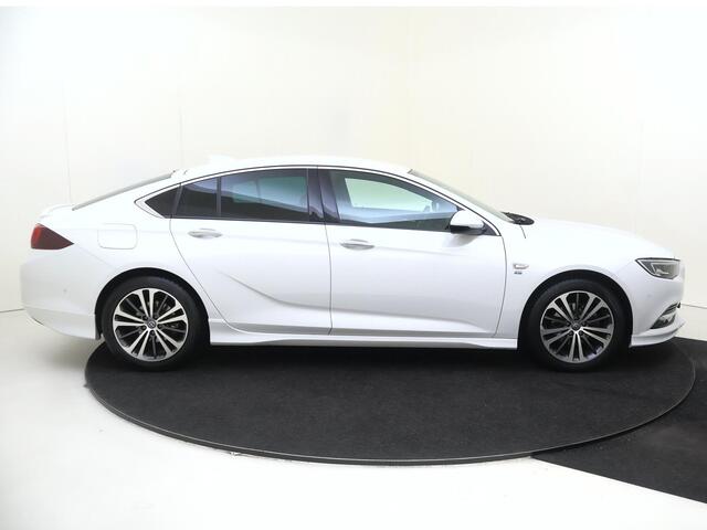 Opel INSIGNIA Grand Sport 1.5 Turbo 165 PK EcoTec Innovation | OPC Line Pack | Innovation+ pakket | Navigatie | Camera | Trekhaak