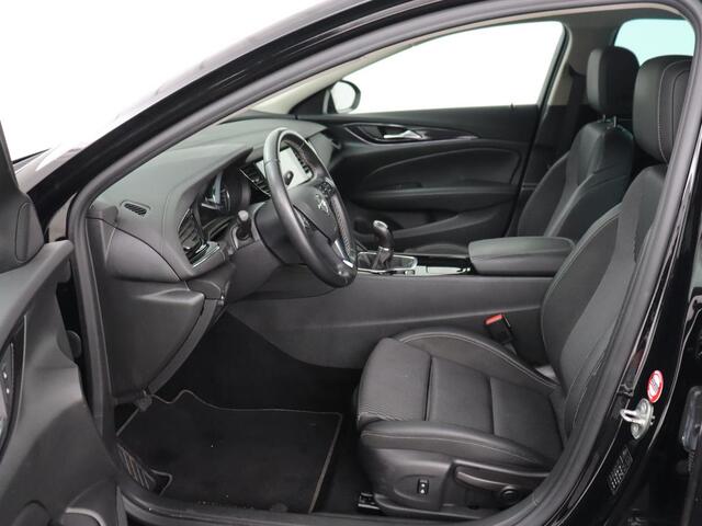 Opel INSIGNIA 1.6 Turbo Innovation | 1e eigenaar | 55.500km NAP | Head-Up | Matrix-LED | Carplay | Navigatie | Camera | Keyless | Dodehoek detectie | Parkeerhulp | Cruise control | Climate control