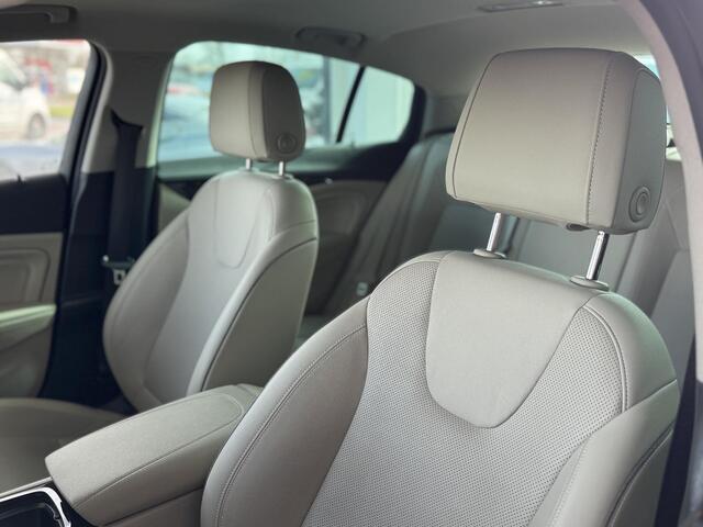 Opel INSIGNIA Grand Sport 1.5 Turbo Exclusive Ultra luxe, geheel rijklaar incl. 12m garantie | Stoelkoeling en verwarming | Carplay | Camera | Leer | Massage stoelen | Full LED | OPC Line