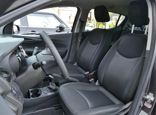 Opel KARL 1.0 ecoFLEX Edition AUTOMAAT | parkeersensoren | tilhaak | all-season-banden