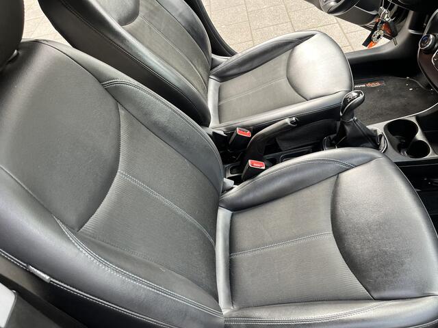 Opel KARL 1.0 ecoFLEX Innovation. carplay.leer.
