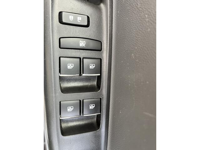 Opel KARL 1.0 ecoFLEX Innovation. carplay.leer.
