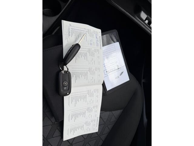 Opel KARL 1.0 120 Jaar Edition