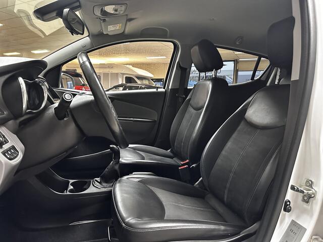 Opel KARL 1.0 ecoFLEX Innovation/ Apple+Android/ DAB+/ 15''LMV/ Half-LEDER/ Clima/ Navi/ Cruise/ Bluetooth/ Multi.LEDER.Stuur/ Elek.pakket/ Isofix/ C.V.Afstand.