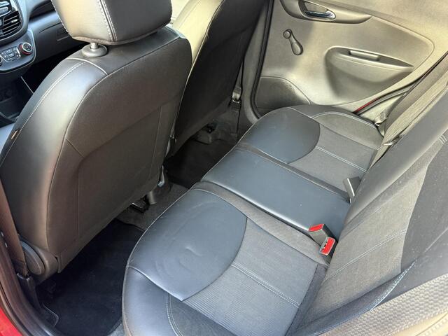 Opel KARL 1.0 ecoFLEX Innovation / Climate Control / Navigatie / Cruise Control / Stoel&Stuur verwarming / sensoren achter / uniek weinig kilometers!