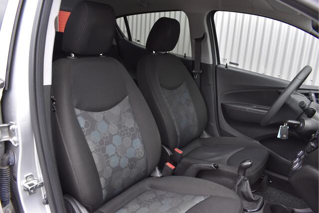 Opel KARL 1.0 Rocks Online Edition Cruise, Carplay, PDC, DAB, Airco, Multi.stuur, NL-auto