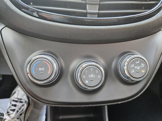 Opel KARL 1.0 Rocks Online Edition