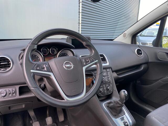 Opel MERIVA BWJ 2016 | 1.4T 120PK Blitz | TREKHAAK | PANO DAK | NAVI | PDC | CLIMA | PRIVACY GLASS