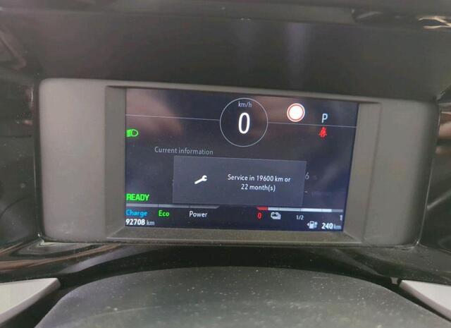Opel MOKKA Mokka-e Elegance 50-kWh 11kw (136PK), 1e-Eig, Keurig-Onderh., BOVAG-Garantie, Keyless-Entry/Start, Navigatie/Apple-Carplay/Android-Auto, Parkeersensoren, Achteruirijcamera, Stoel+Stuurverwarming, Leder-Stof, Licht-Zicht-Pakket, LM.-Velgen-17Inch, Warmtepo