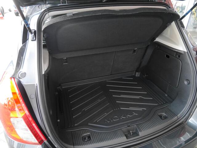 Opel MOKKA X 1.4 Turbo Innovation 140PK | Navigatie | Parkeersensoren voor en achter | Achteruitrijcamera | Lichtmetalen velgen | Climate control | Cruise control | Keyless entry en start