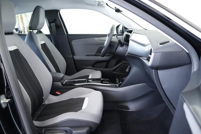 Opel MOKKA Mokka-e 50-kWh 11kW Elegance / LED / Navi / CarPlay / Warmtepomp / Cam