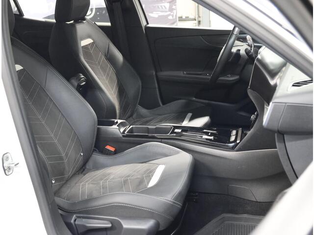 Opel MOKKA 1.2 130PK Turbo GS Line | AppleCarPlay/AndroidAuto | Alcantara/Leer | Adaptive Cruise Control | Climate Control | Camera | Digitale Cockpit | Navigatie | FULL LED | Privacy Glass | TwoTone | Massage Bestuurdersstoel |