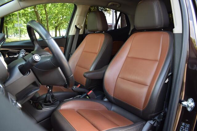 Opel MOKKA X 1.6 Selection met leer/Nav/Trekhaak/Nieuw model