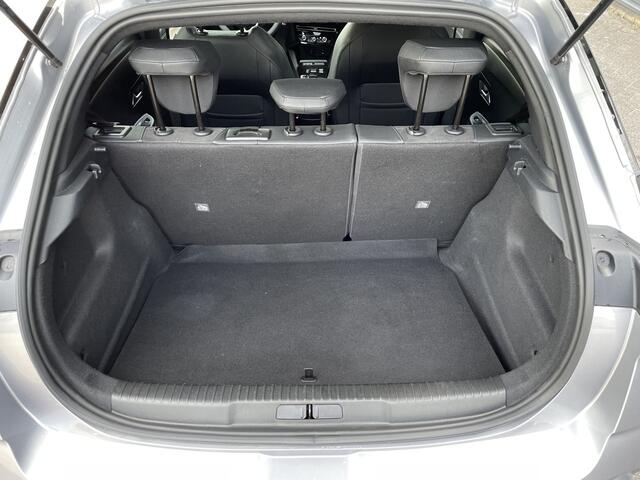 Opel MOKKA 130pk Ultimate (Camera - Keyless Entry - Parkeersensoren V+A - Navigatie - LED - Automatische Airco - Apple Carplay -Adaptieve Cruise Controle)