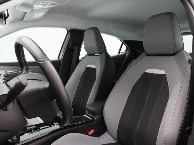 Opel MOKKA Mokka-e Elegance 50-kWh 11kw bl. 136 Pk | Cruise Control | Camera | Sensoren | Carplay | Climate Control | Keyless | LED | 17 Inch | 41.300 Km!!