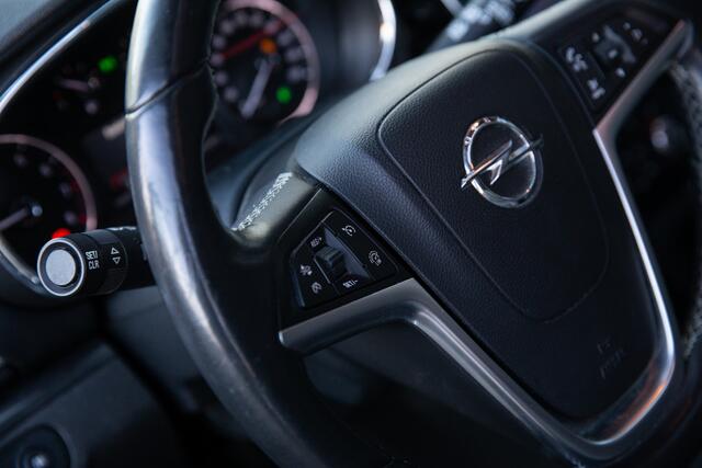 Opel MOKKA X 1.4 Turbo Innovation , Panoramadak, Stuur/stoel-verwarming, Achteruitrijcamera,