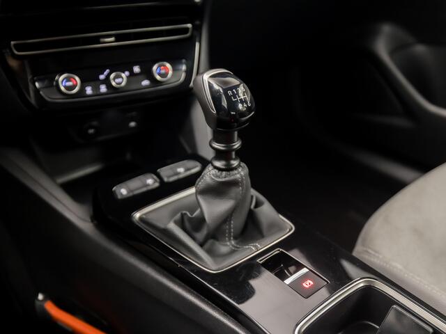 Opel MOKKA 1.2 Elegance Sport (VIRTUAL COCKPIT, APPLE CARPLAY, GROOT NAVI, 360 CAMERA, KEYLESS, SPORTSTOELEN, CRUISE, LED KOPLAMPEN, LM VELGEN, NIEUWSTAAT)