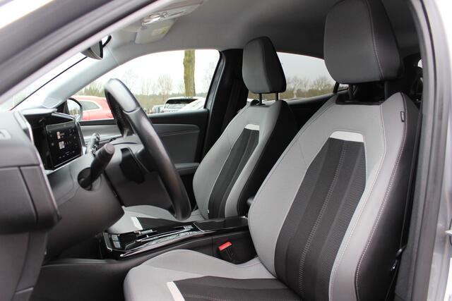 Opel MOKKA 1.2 Turbo GS Line / Trekhaak / Camera / CarPlay / LED Koplampen / 17'' / Navigatie / DAB / Dodehoek / Cruise Control