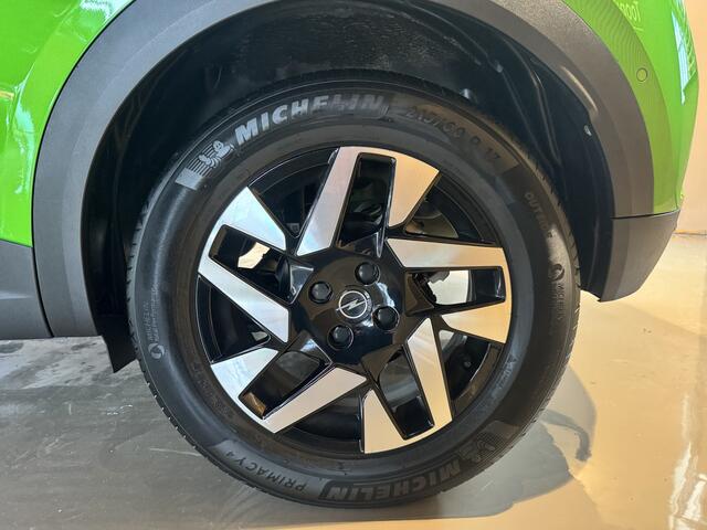 Opel MOKKA 1.2 Turbo Business Elegance Navigatie getint glas Trekhaak