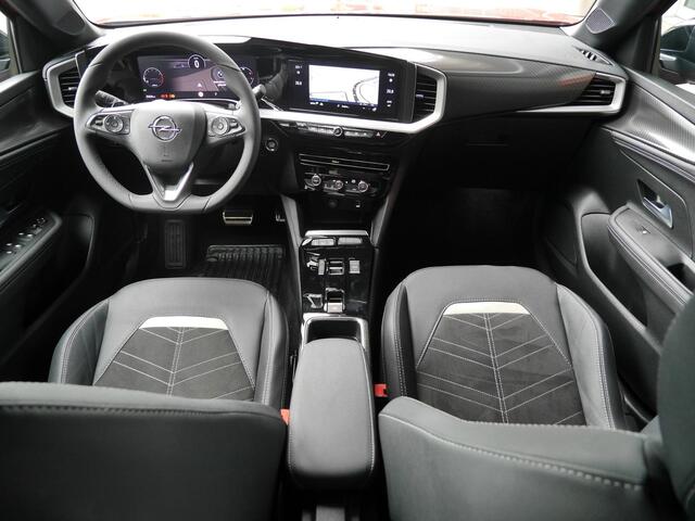 Opel MOKKA 1.2 Turbo Ultimate | Automaat | Navigatie | Climate control | Alcantara bekleding | Massage stoel | 18 inch lichtmetalen velgen | Parkeersensoren voor en achter | Achteruitrijcamera | Keyless entry & start