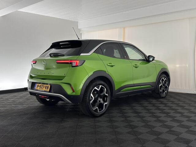 Opel MOKKA Mokka-e Ultimate 50-kWh 7.4kw bl. [ 3-Fase ] {SOH-84%} (INCL-BTW) *FULL-LED | LEATHER-MICROFIBRE | ADAPTIVE-CRUISE | HEATED-SPORTSEATS | DAB+ | KEYLESS | DIGI-COCKPIT | CARPLAY | AMBIENT-LIGHT | CAMERA | LANE-ASSIST | 18"ALU*