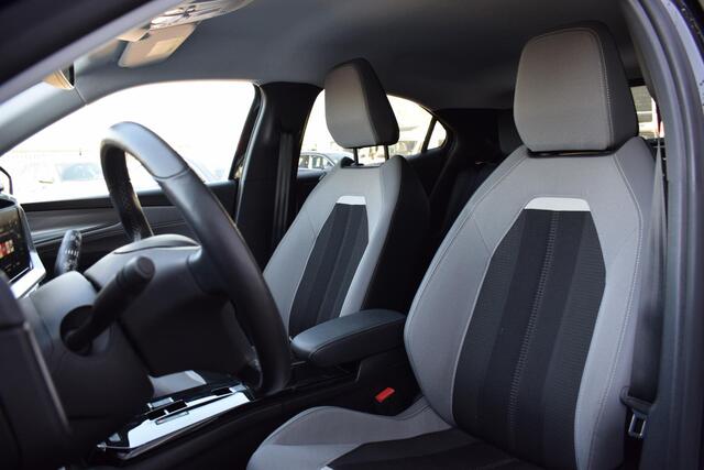 Opel MOKKA Mokka-e Elegance 50-kWh 11kw bl. | SOH: 98,1% | Apple CarPlay | Stuur- en Stoelverw. | Keyless