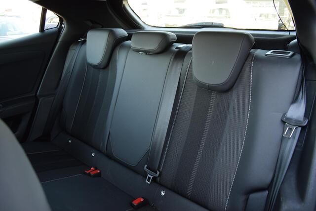 Opel MOKKA Mokka-e Elegance 50-kWh 11kw bl. | SOH: 98,1% | Apple CarPlay | Stuur- en Stoelverw. | Keyless