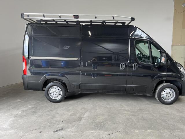 Opel MOVANO 2.2D 140 L2H2 Edition Airco Navigatie Parkeersensoren Trekhaak Cruise Imperiaal