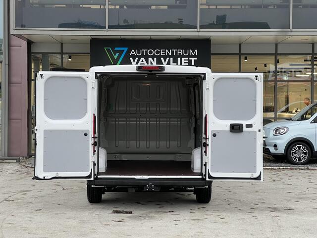 Opel MOVANO 2.2D 120 S&S L2H2 3.0t NRM Demo