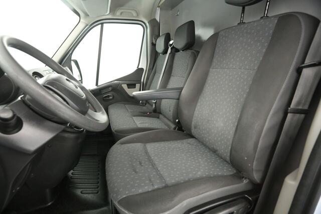 Opel MOVANO 2.3 CDTI BiTurbo L2H2 146PK Airco Camera Cruise Navigatie PDC 3 Persoons Imperiaal Trekhaak