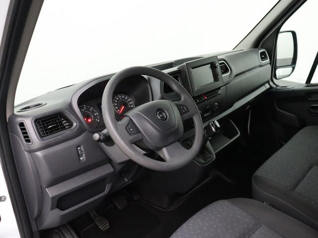 Opel MOVANO 2.3Turbo 135PK L2H2 | 2xSchuifdeur | 2500Kg Trekhaak | Navigatie | Camera | 3-Persoons | Airco | Betimmering