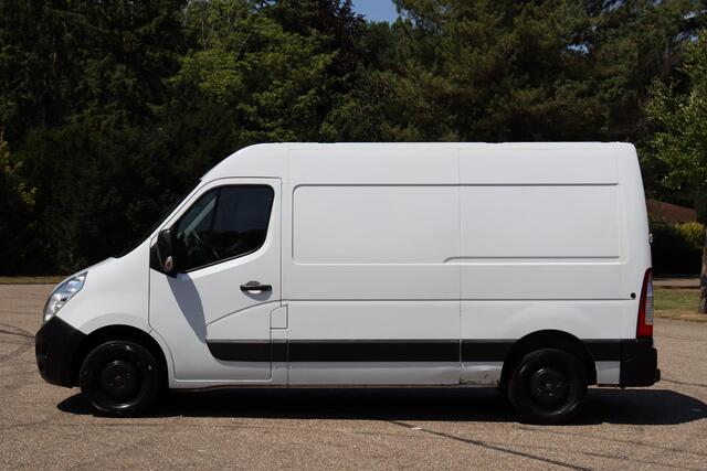 Opel MOVANO 2.3 CDTI L2H2 2017 | Dealeronderhouden | Airco | Trekhaak | Navigatie | Cruise Control | DAB Radio | Stuurwiel Bediening | Nationale Autopas