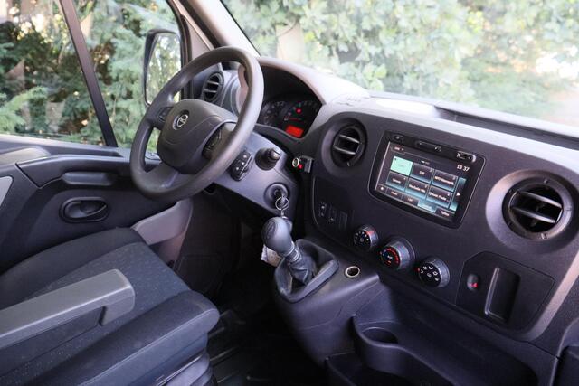Opel MOVANO 2.3 CDTI L2H2 2017 | Dealeronderhouden | Airco | Trekhaak | Navigatie | Cruise Control | DAB Radio | Stuurwiel Bediening | Nationale Autopas