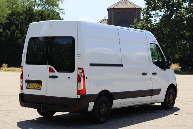 Opel MOVANO 2.3 CDTI L2H2 2017 | Dealeronderhouden | Airco | Trekhaak | Navigatie | Cruise Control | DAB Radio | Stuurwiel Bediening | Nationale Autopas