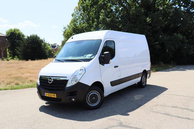Opel MOVANO 2.3 CDTI L2H2 2018 NAP | Navigatie | Bluetooth | Airco | Camera | Geveerde stoel | Trekhaak | Cruise control | Elektrische ramen | PDC | Zeer nette bus