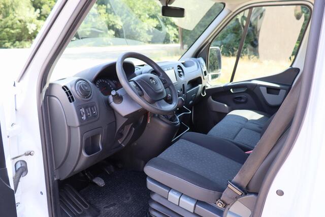 Opel MOVANO 2.3 CDTI L2H2 2018 NAP | Navigatie | Bluetooth | Airco | Camera | Geveerde stoel | Trekhaak | Cruise control | Elektrische ramen | PDC | Zeer nette bus