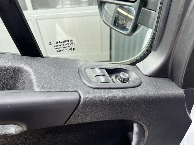 Opel MOVANO 2.3 CDTI BiTurbo L1H2 Airco Cruise controle Kastinrichting Achteruitrijcamera 2-Persoons Schuifdeur Zijruit rechts Euro 6 Bpm vrij !!1e eigenaar Dealer onderhouden